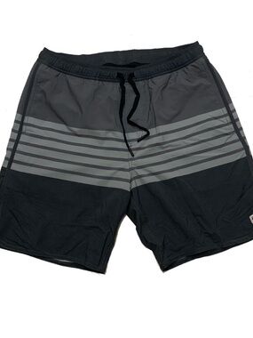 Toes on the nose shorts
